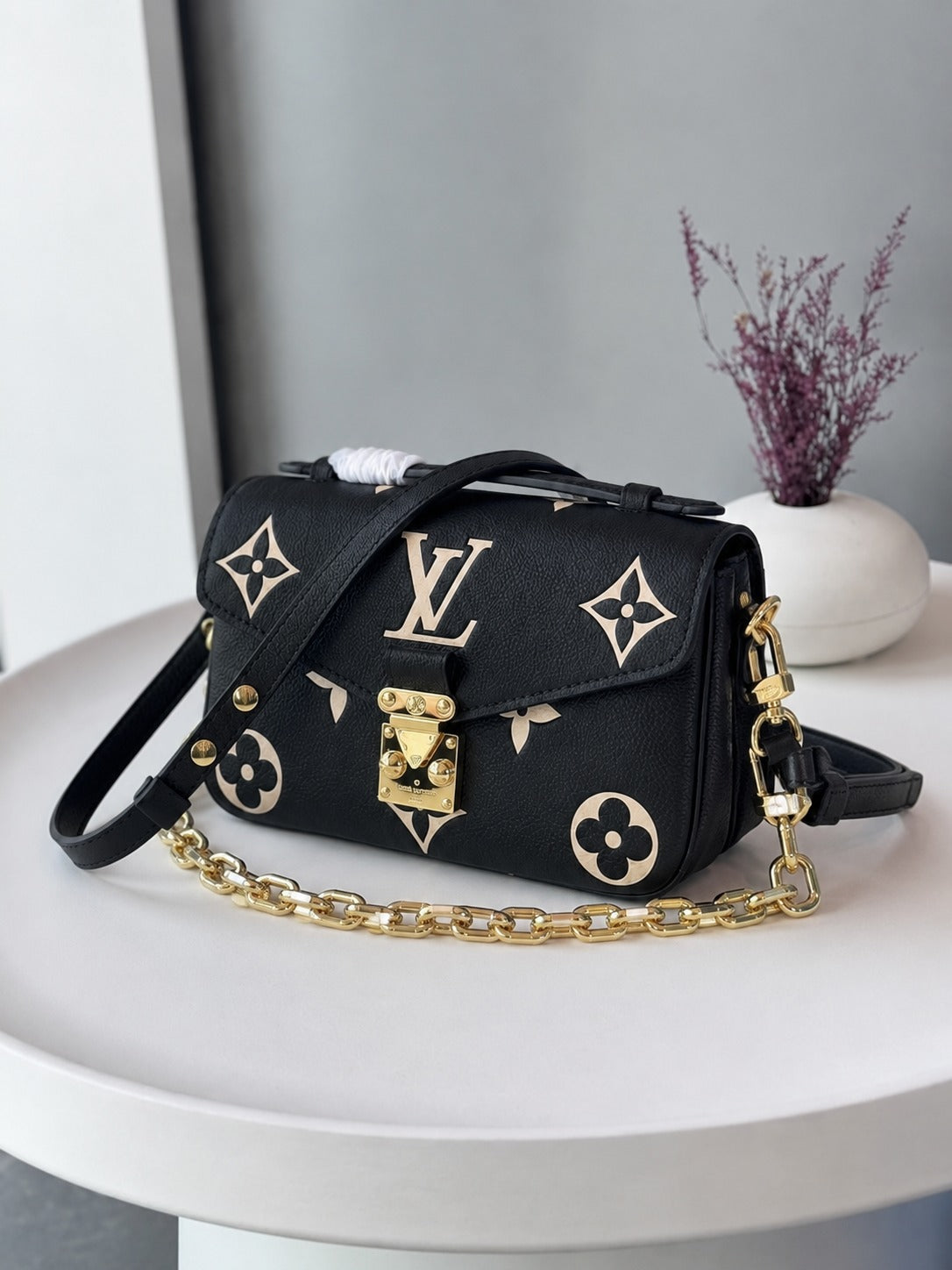 LOUIS VUITTON POCHETTE METIS