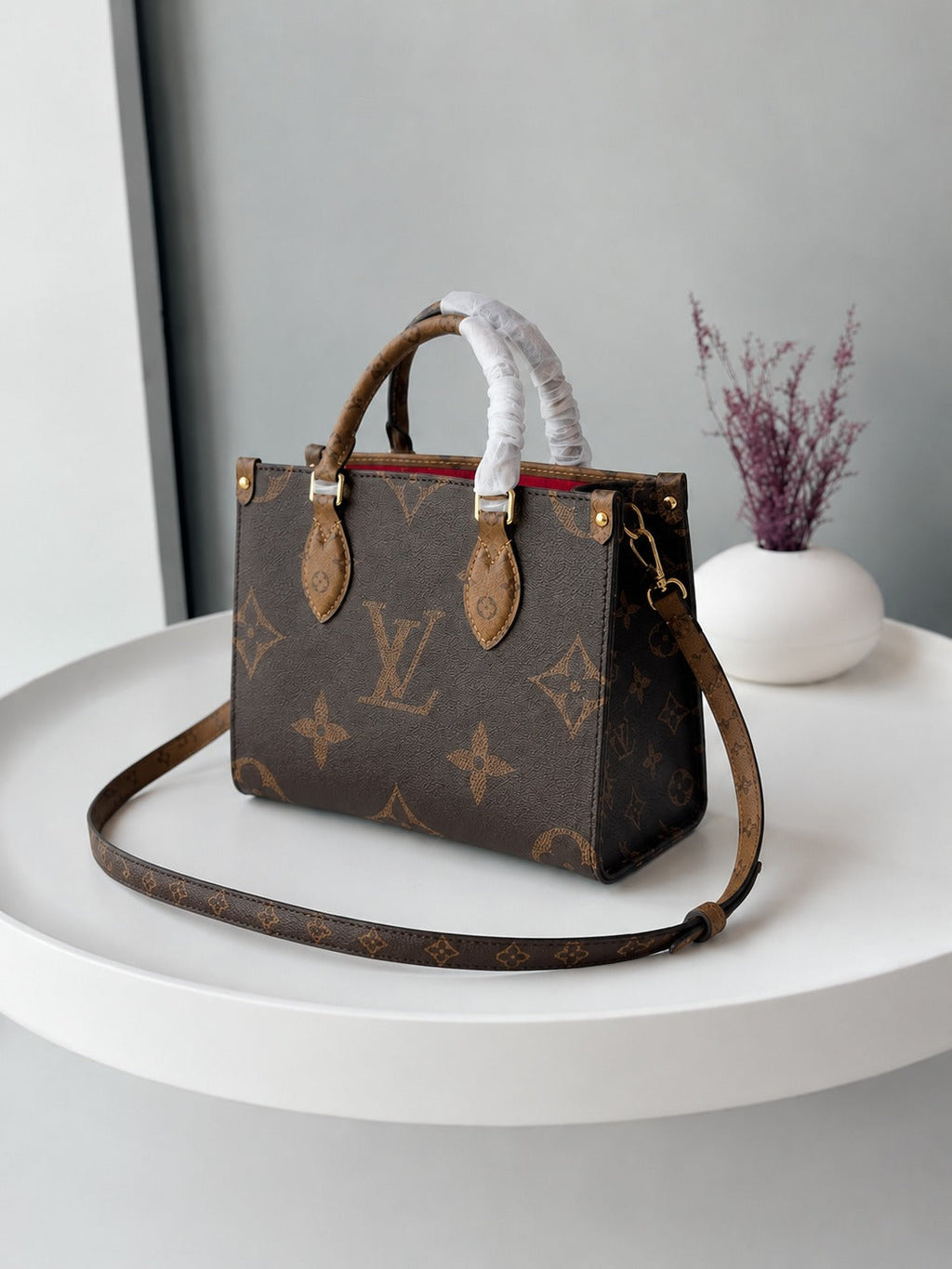 LOUIS VUITTON ONTHGO PM