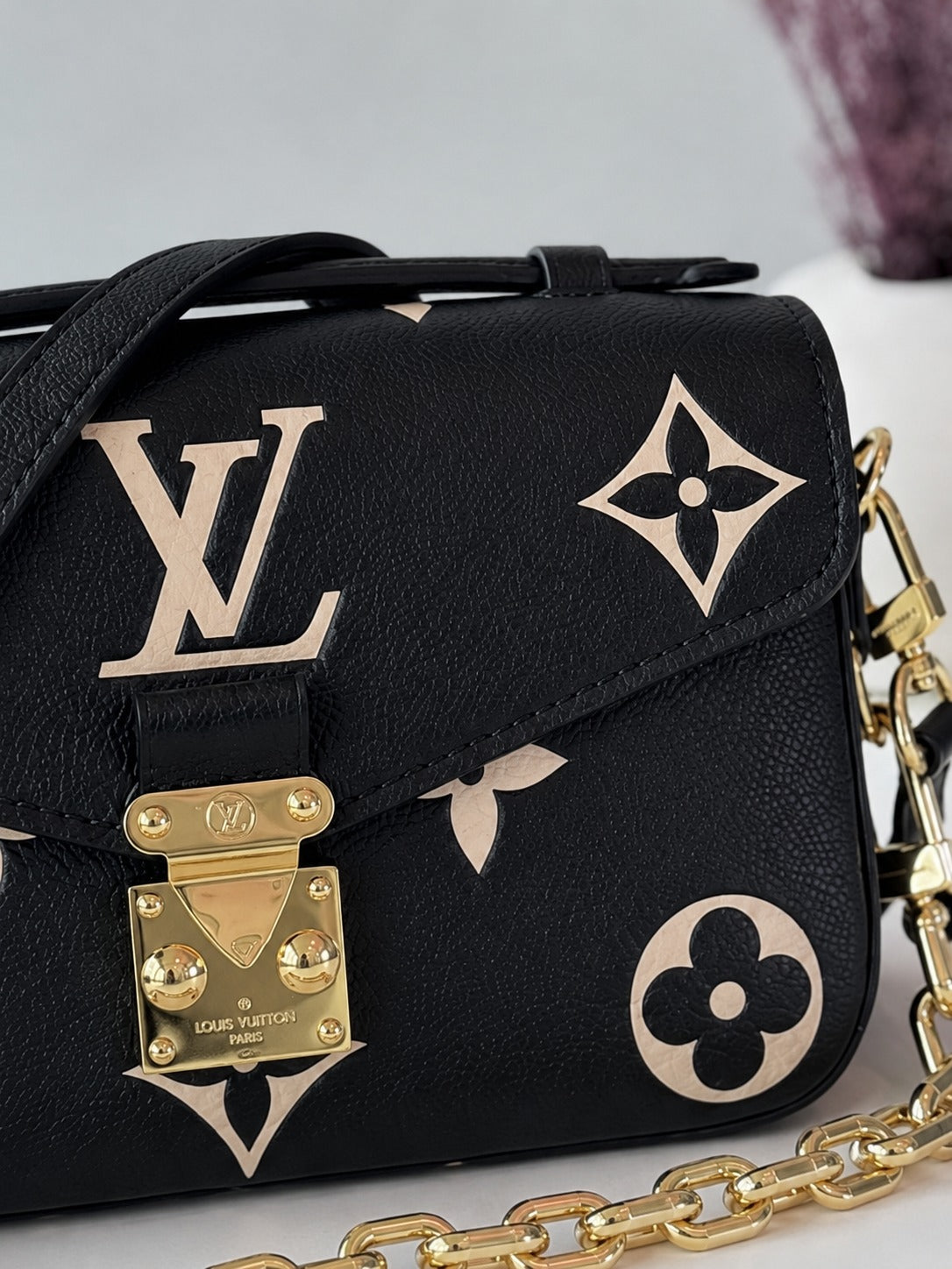 LOUIS VUITTON POCHETTE METIS