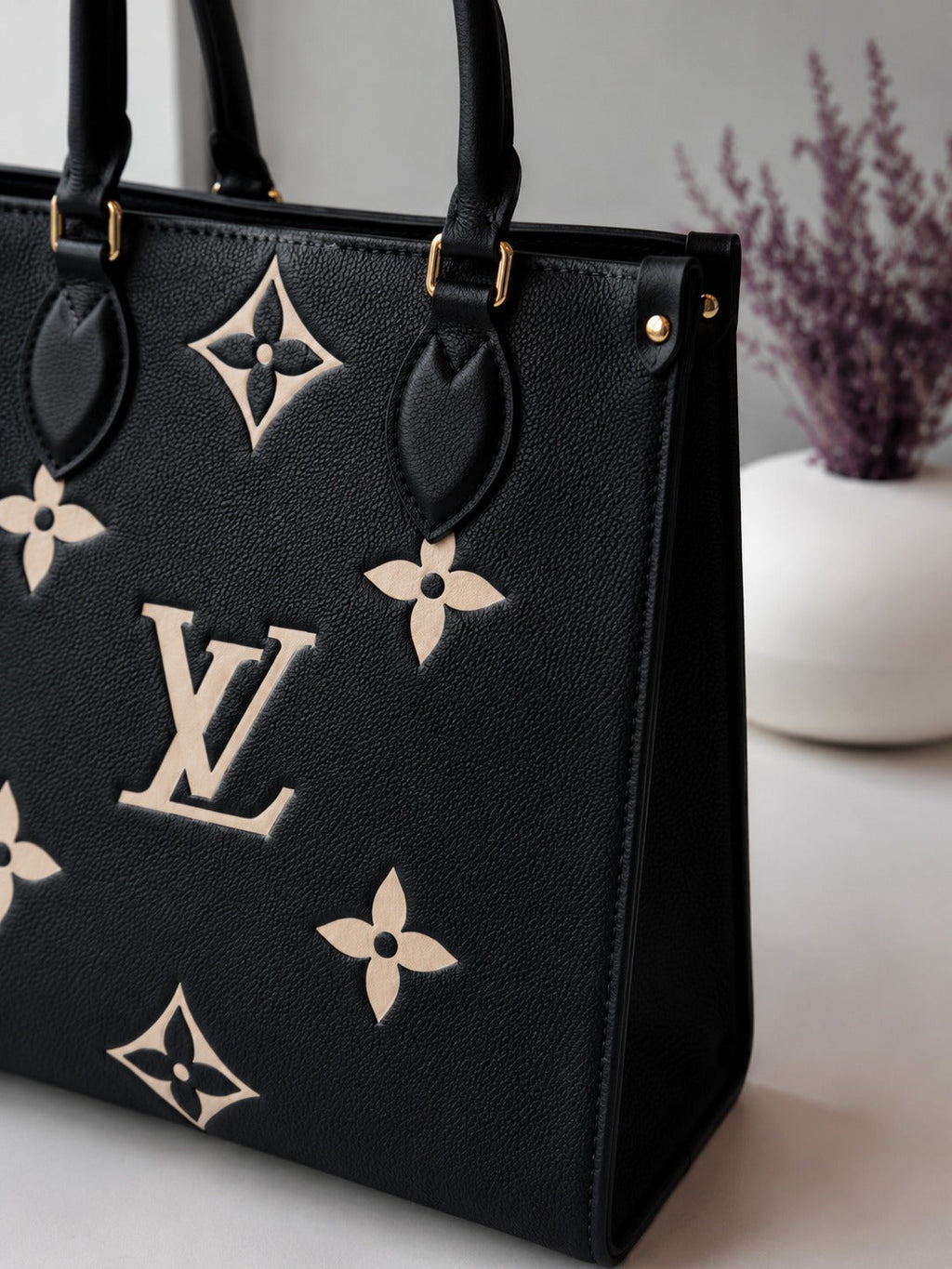 LOUIS VUITTON ONTHGO MM