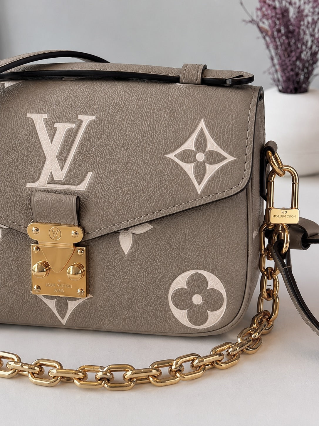 LOUIS VUITTON POCHETTE METIS