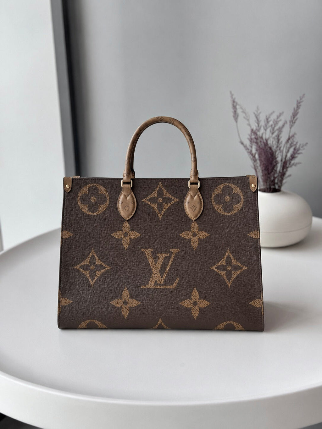 LOUIS VUITTON ONTHGO MM