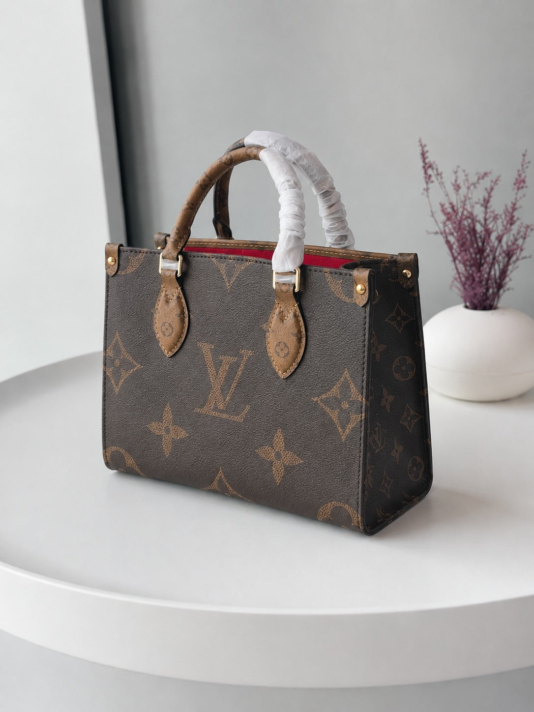 LOUIS VUITTON ONTHGO PM