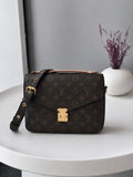 LOUIS VUITTON POCHETTE METIS