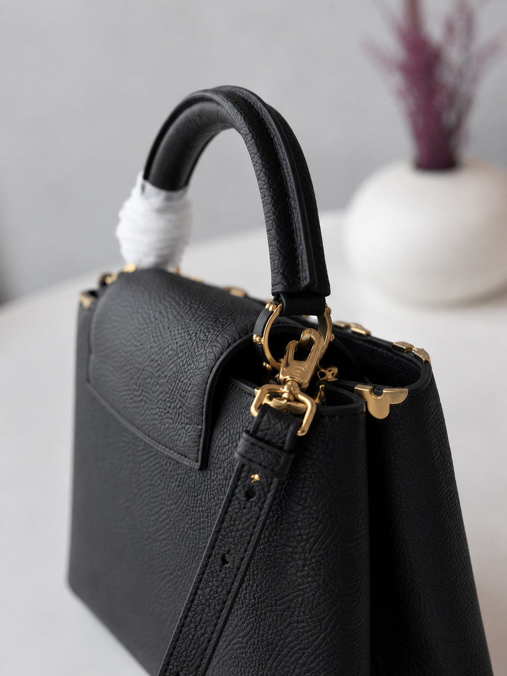 LOUIS VUITTON CAPUCINES