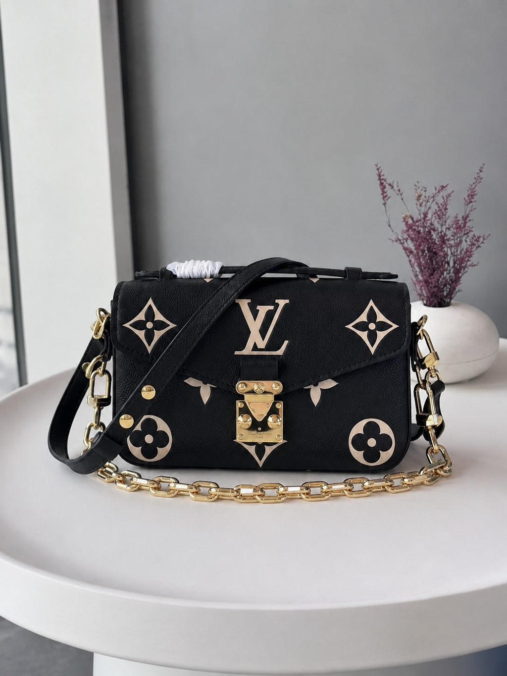 LOUIS VUITTON POCHETTE METIS