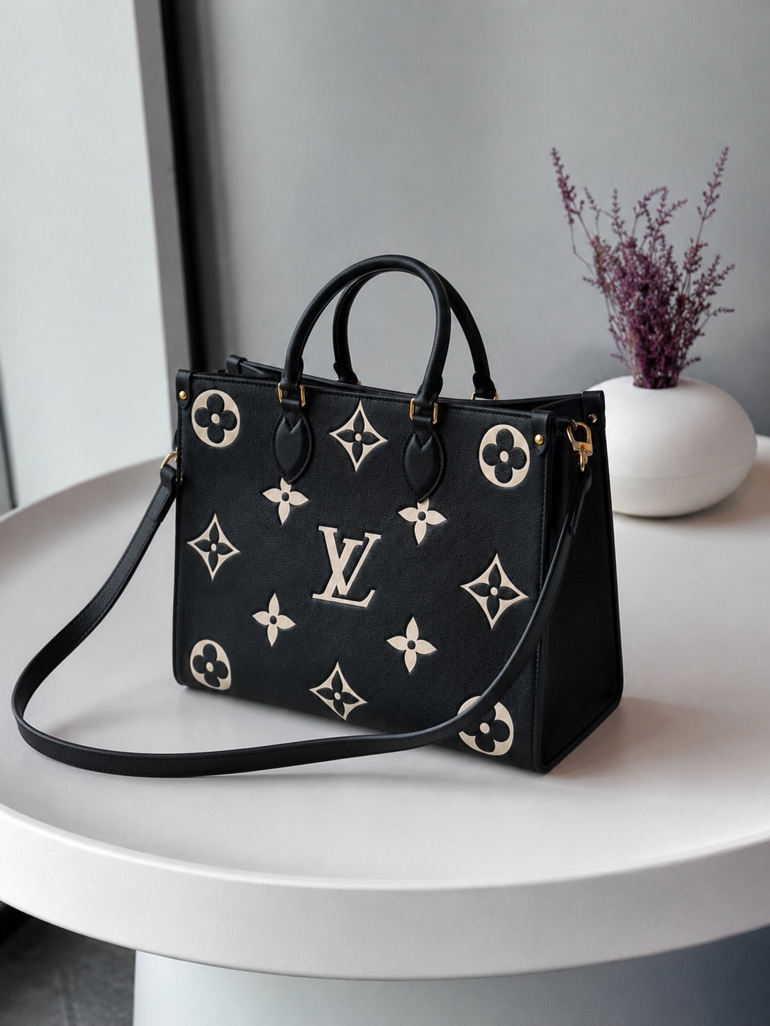 LOUIS VUITTON ONTHGO MM